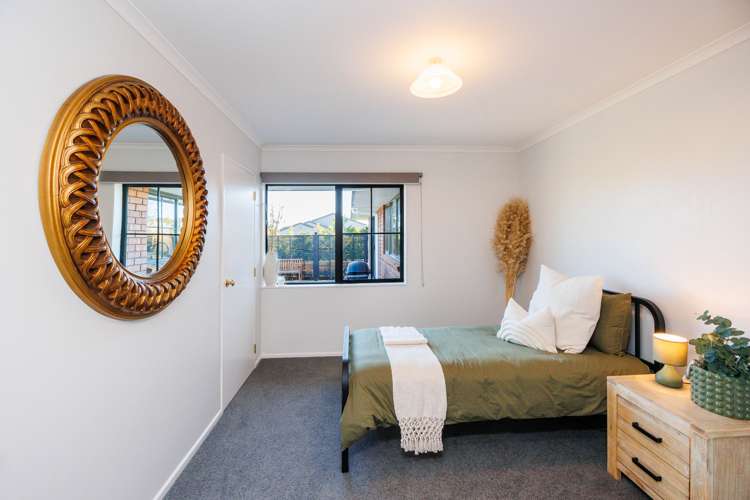 2 Alpine Grove Kelvin Grove_16