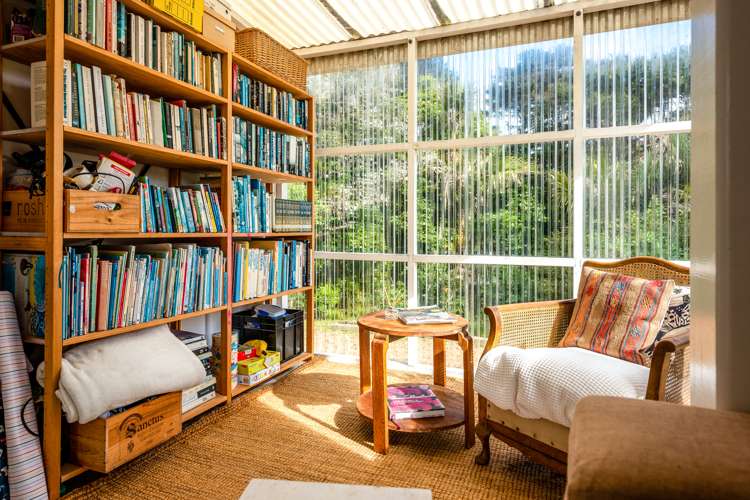 119 Queens Drive Oneroa_10