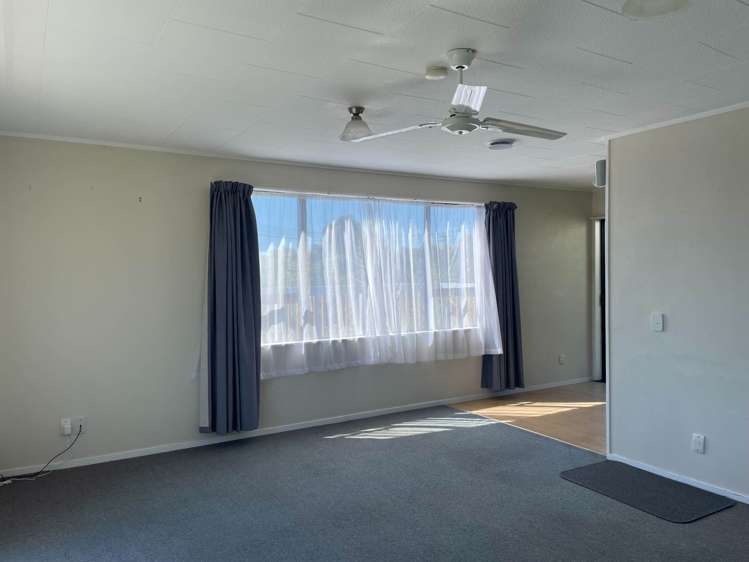 7 Cornel Circle Snells Beach_2