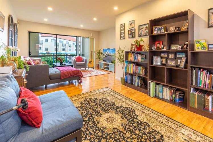 54 Waterside Crescent Gulf Harbour_10