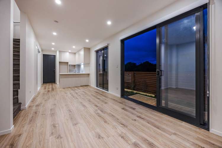 Lots 1-5/38 Cascades Road Pakuranga Heights_3