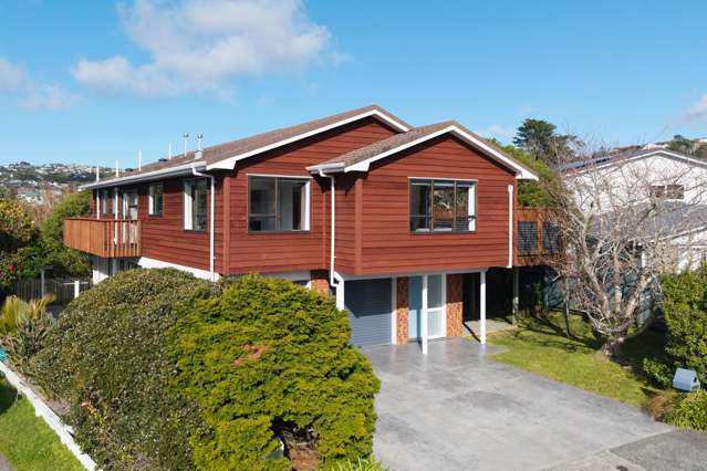 6 Wantwood Grove Churton Park_2