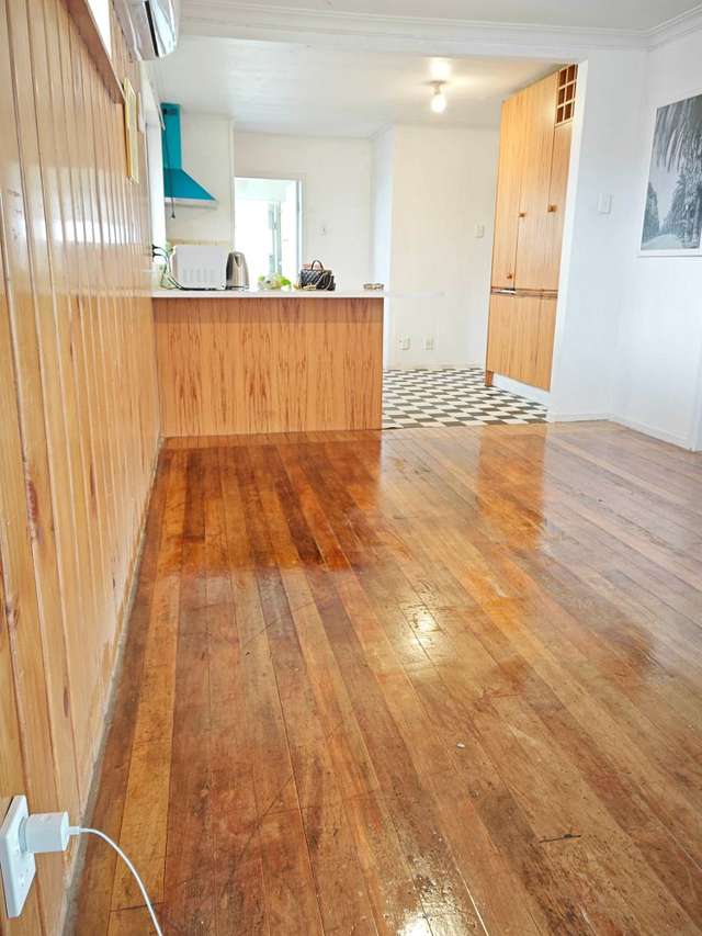 18 St Leonards Road Kelston_3