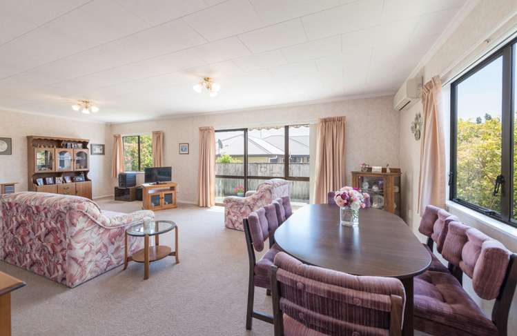 2/14 Black Street Stoke_6