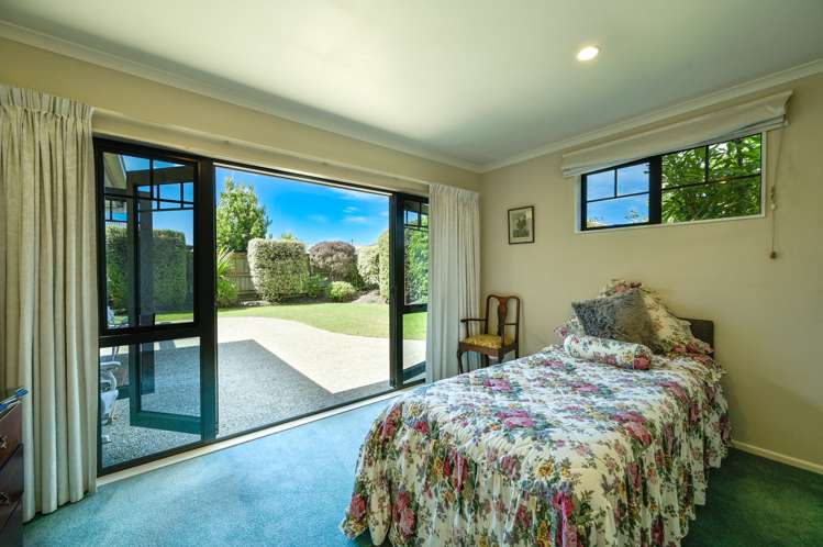 123 Aldinga Avenue Stoke_8