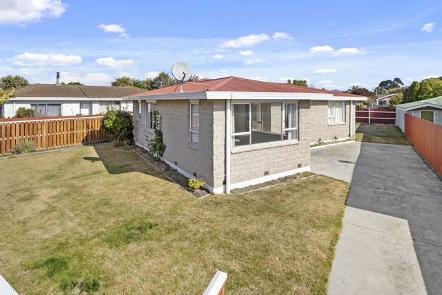 Lovely Sunny Home in Aranui!