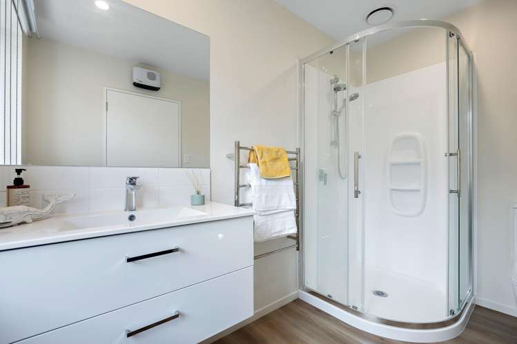 20 Quinn Crescent Woodend_13