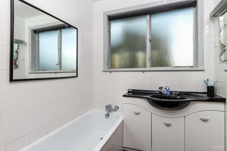 33 Grants Road Marchwiel_11