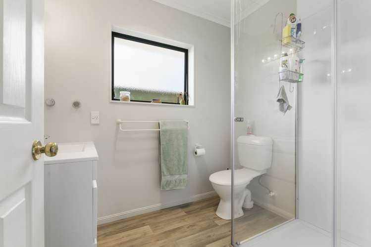 40 Ocean Crest Papamoa_13