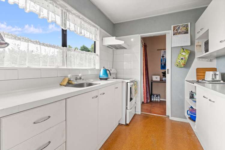 10 Farrier Grove Featherston_8