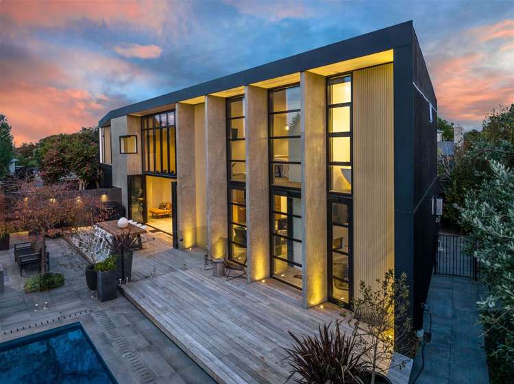 9 Walnut Avenue Strowan_40