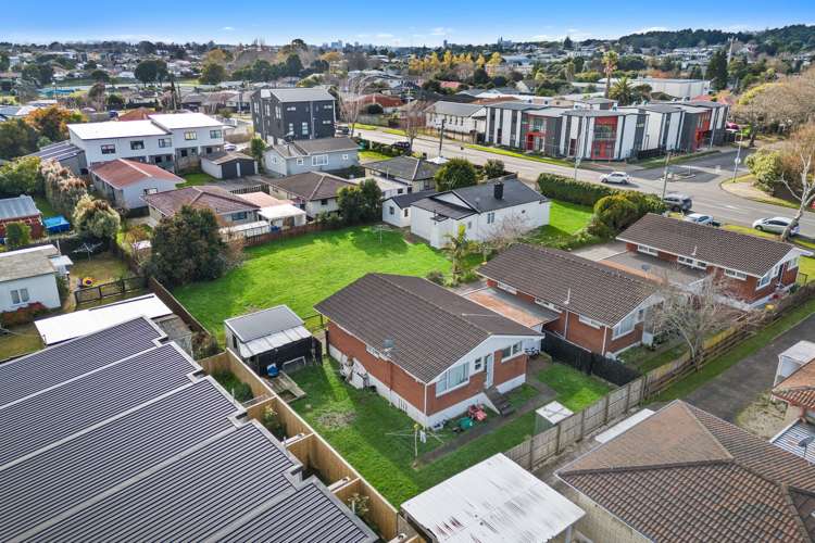 3/8 Russell Road Manurewa_12