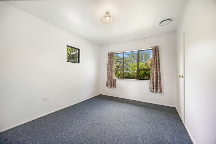 112 Parkers Road Carterton_10