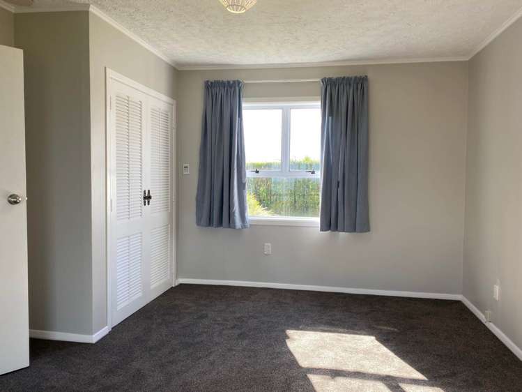 51 Roberts Road Matakatia_12