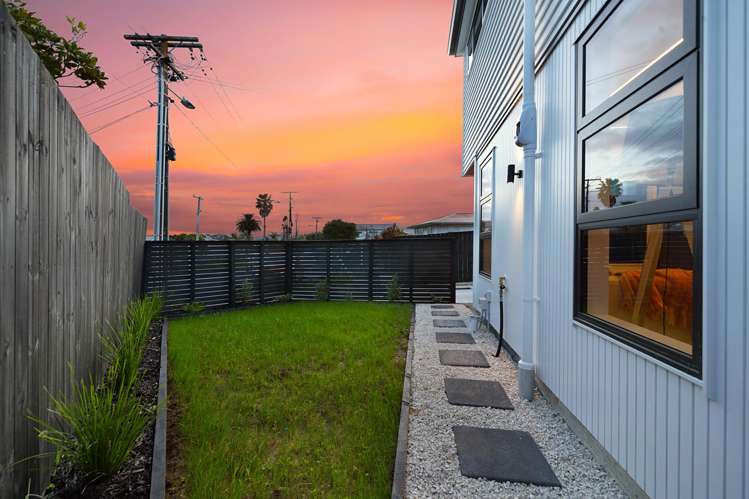 12A Chaucer Place Blockhouse Bay_17