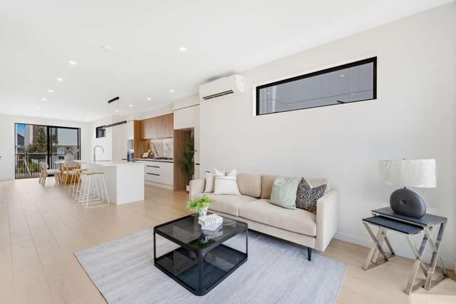 Stylish New Build Duplex Near Costco & NorthWest