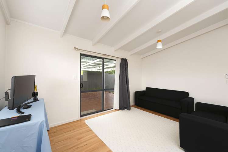 30A Leo Street Glen Eden_12