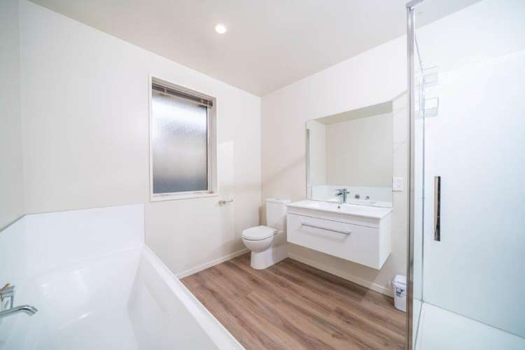 63 Saint Johns Street Woolston_11