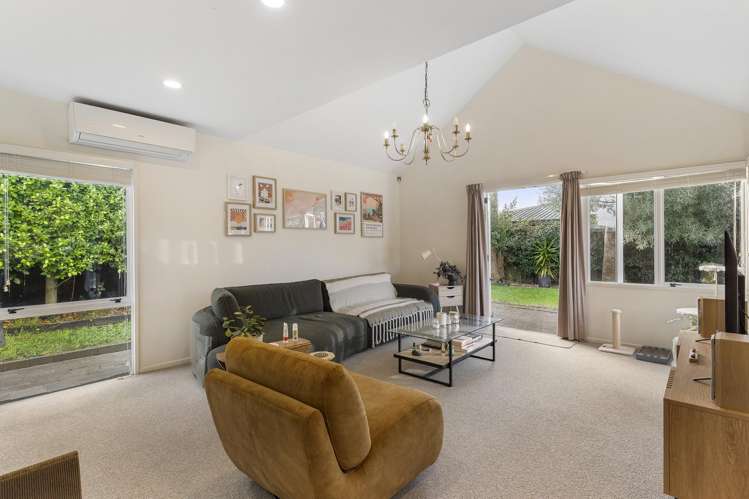 38 & 38A Te Arawa Street Orakei_15