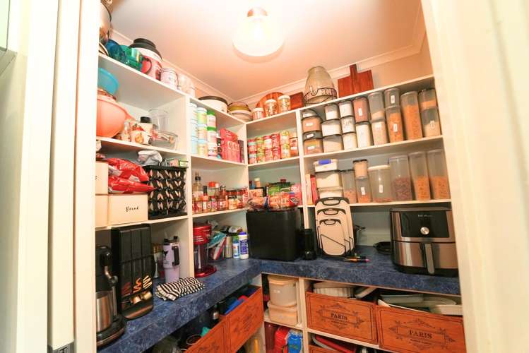 16 McCutchan Road Otakiri_11