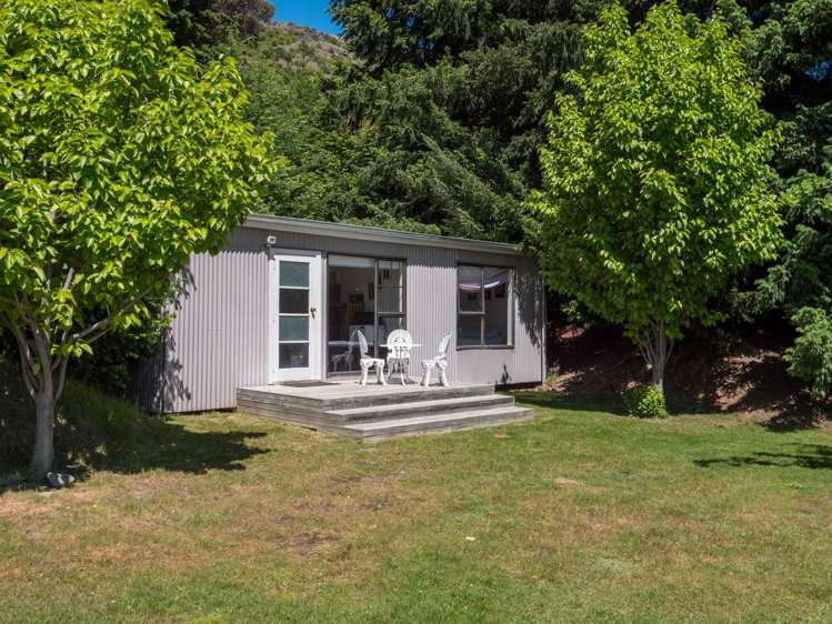 100 Whitechapel Road Arrow Junction_10