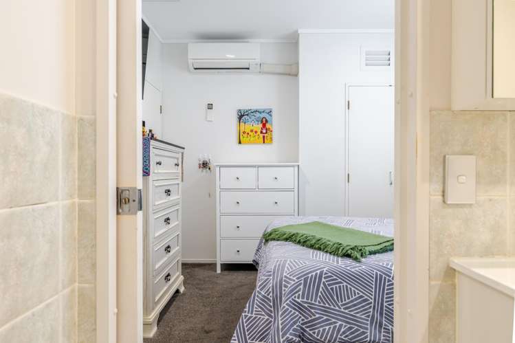 3F/6 Queen Street Palmerston North Central_6