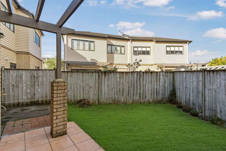 7 Skip Lane East Tamaki_21