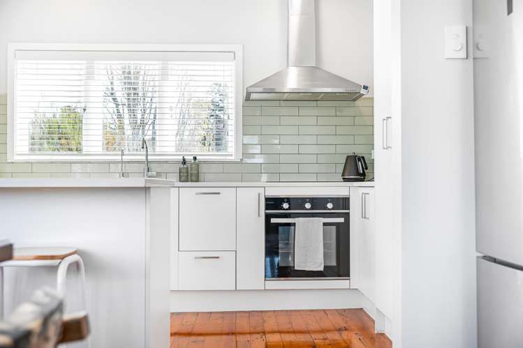 41 Parker Avenue New Lynn_12