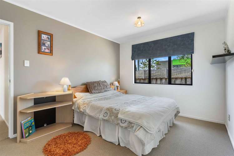 28 Scarlet Oak Drive Schnapper Rock_8