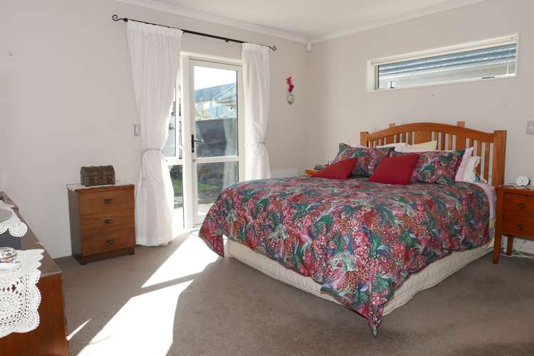 4 Crofton Road Harewood_9