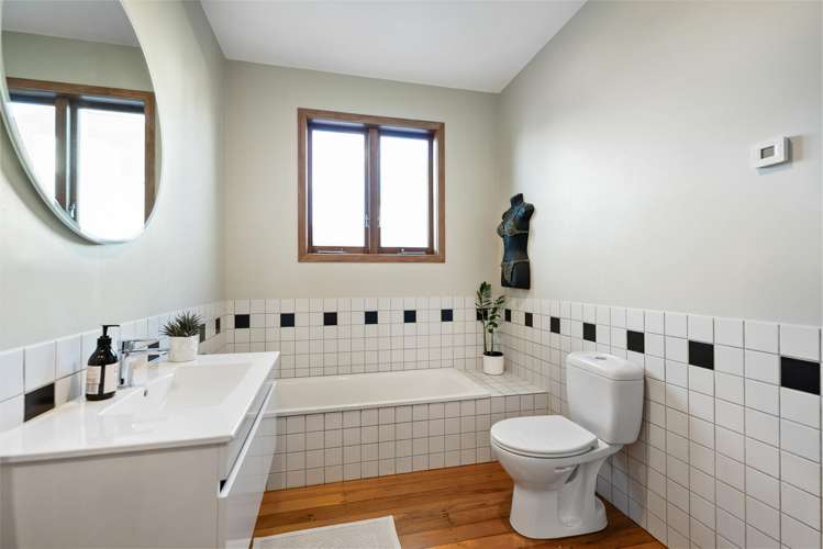 7 Domett Avenue Epsom_24