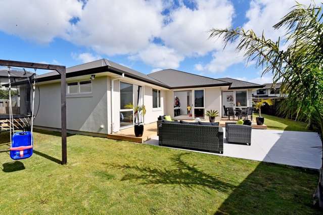 18 Huntington Park Drive Greenhithe_1