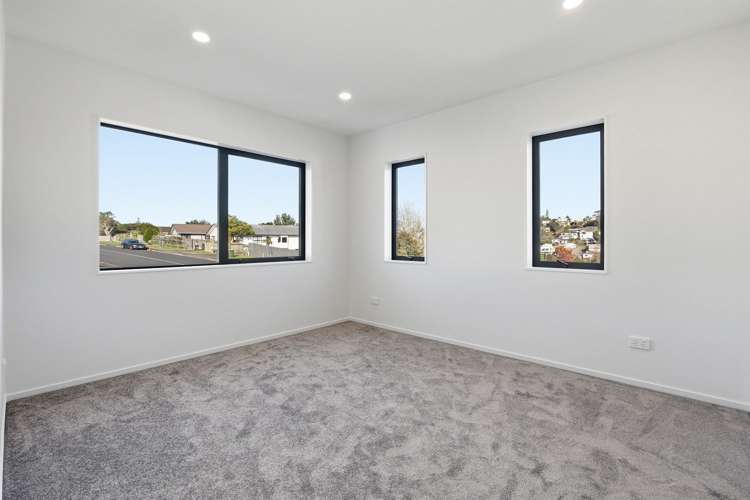 54 Athena Drive Totara Vale_8