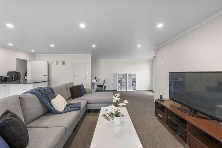 334 Swanson Road Ranui_11