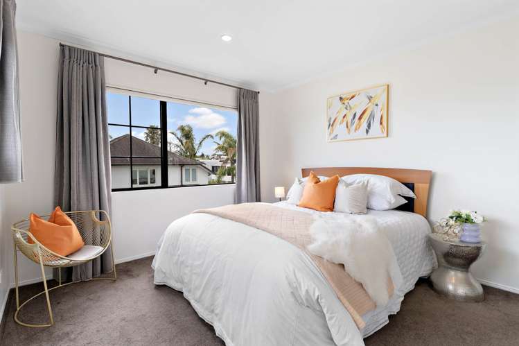 37 Panapa Drive St Johns Park_16