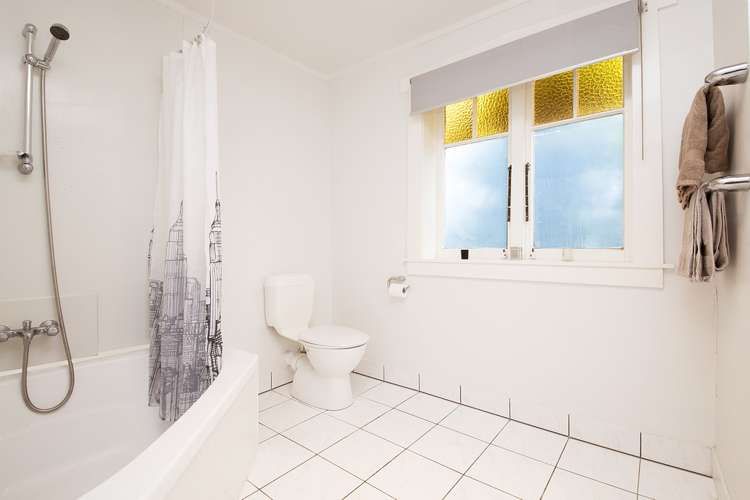 2 Rewa Street New Lynn_9