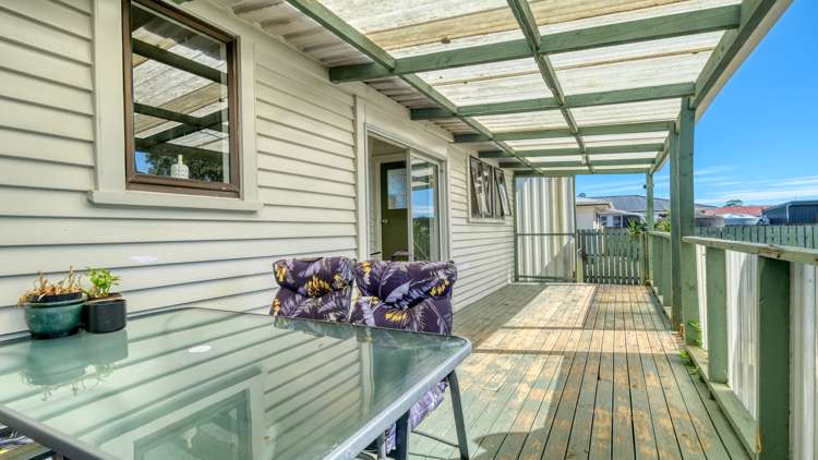 8 Long Street Awanui_16