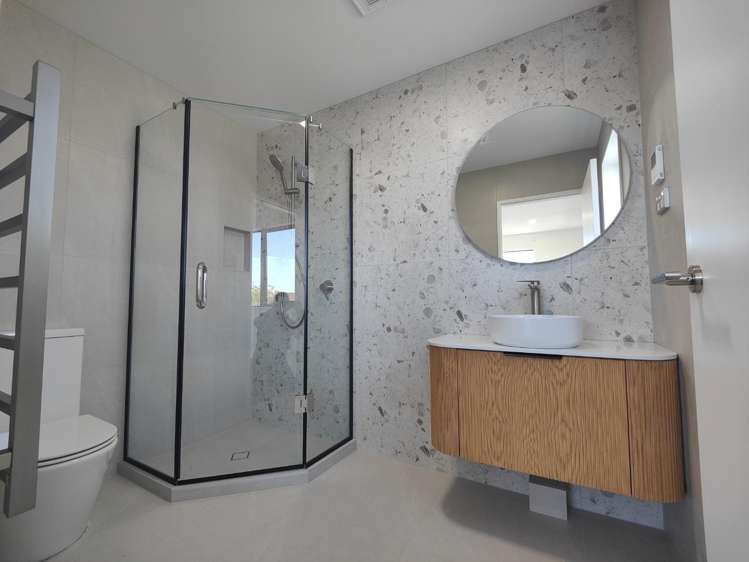 8B Crescent Hill 10690_10