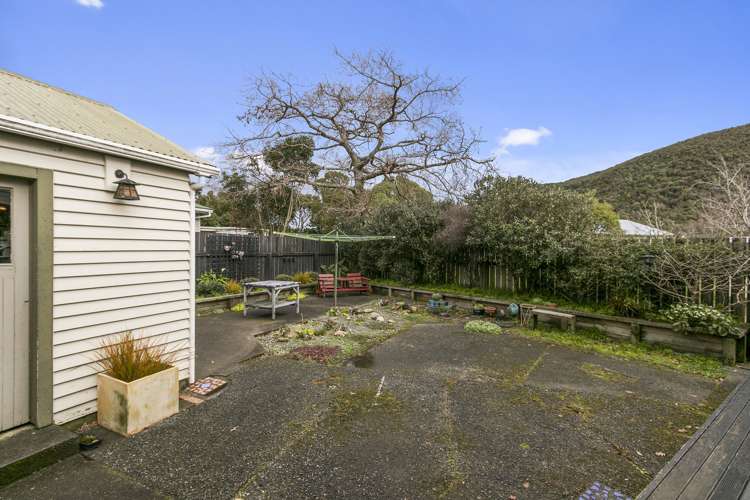 23 Parenga Street Wainuiomata_12