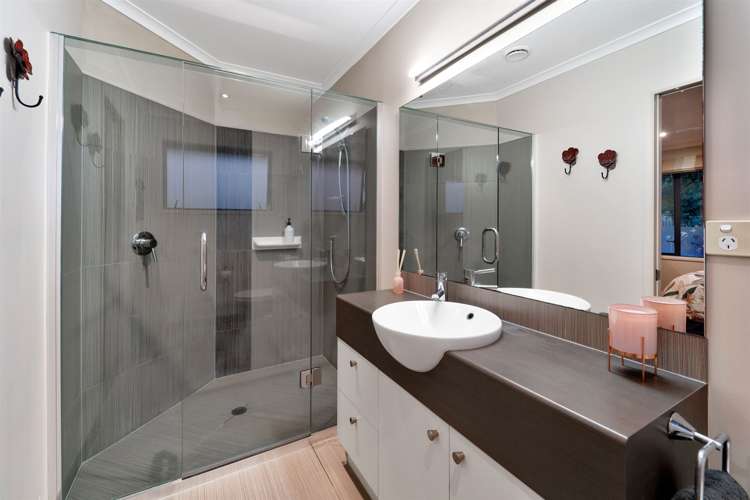 28 Hawaiian Parade Arkles Bay_21