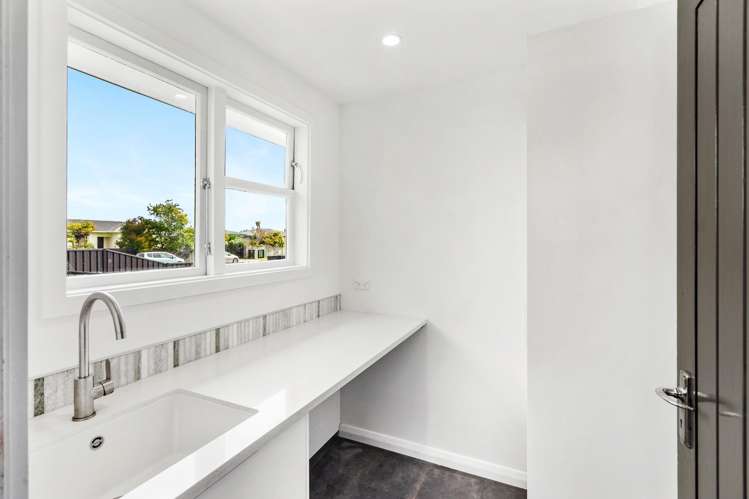 716 Grove Road Mayfair_8