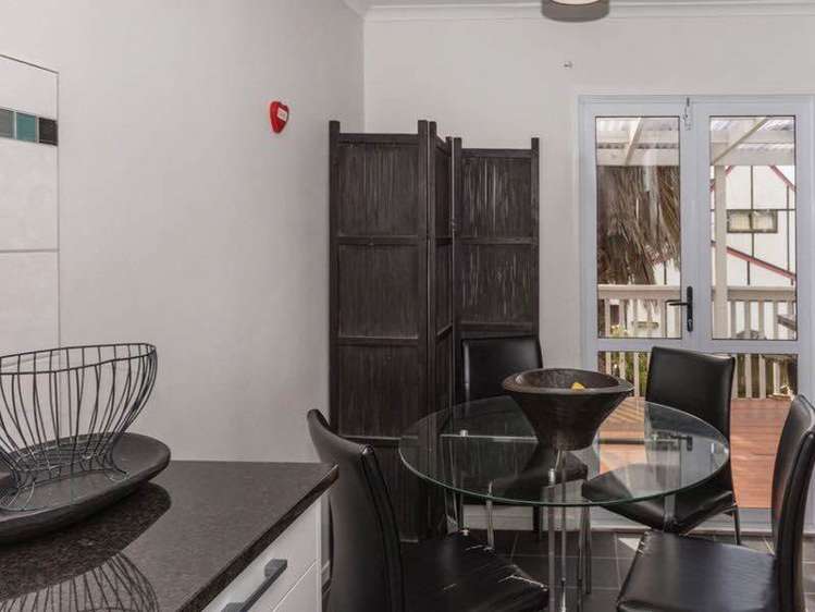 2/23 Beihlers Road Manurewa_4