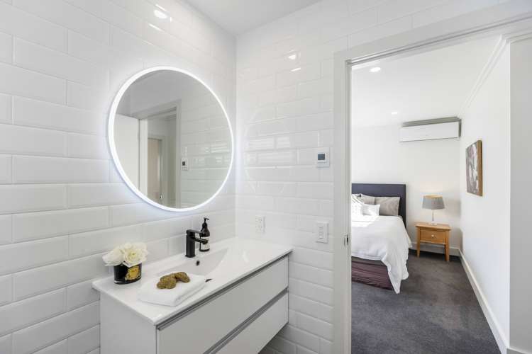 122d Moore Street Howick_26