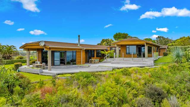 381 Oaia Road Muriwai Beach_4