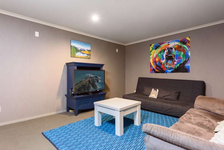 57 Contour Avenue Pyes Pa_8