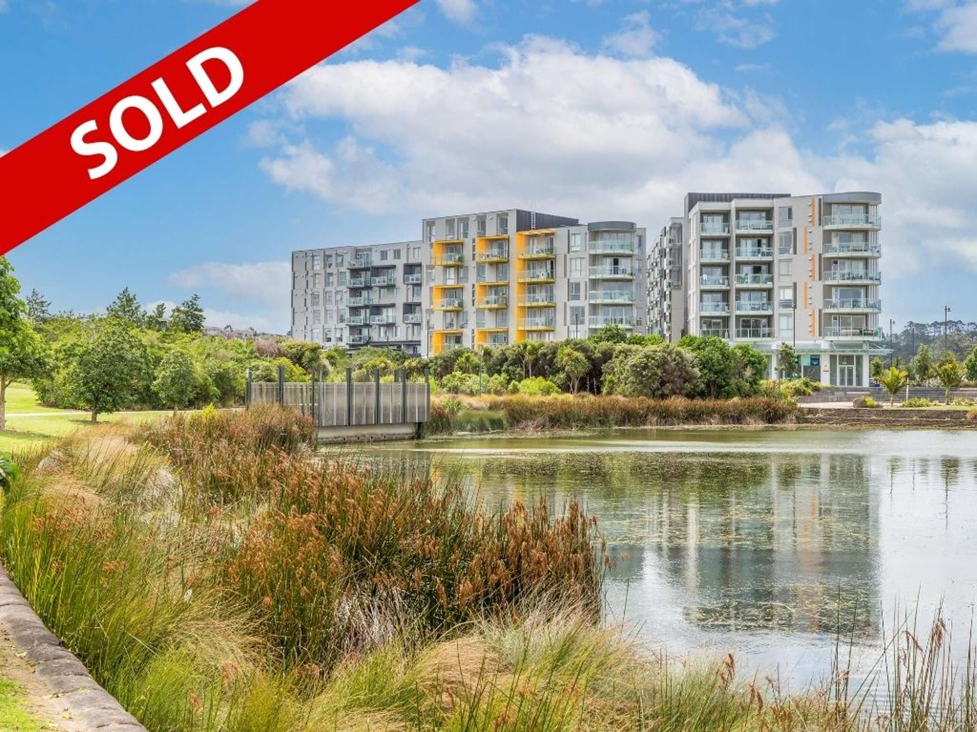 207/3 Rose Garden Lane Albany_0