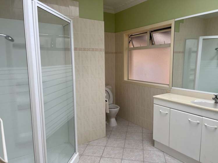 2 Blair Avenue Pukekohe_11