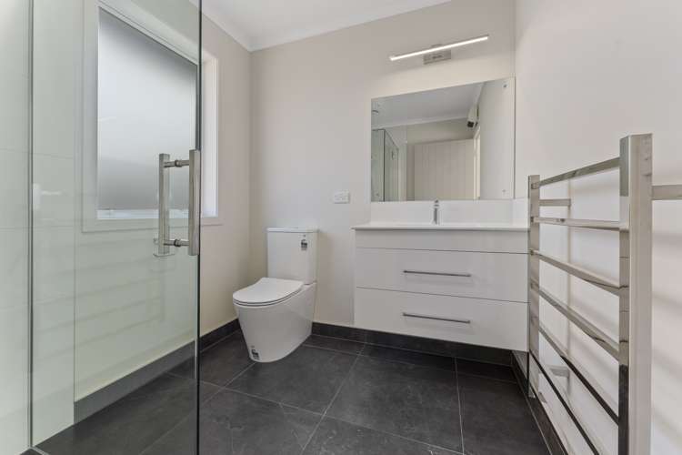 64 Pharazyn Street Feilding_12