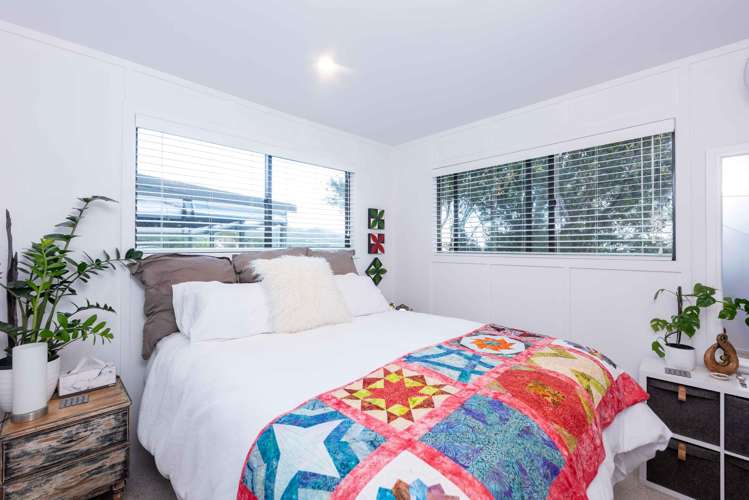 5 Waianga Place Omapere_14