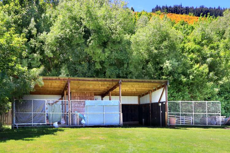 90 Whitechapel Road Arrow Junction_18